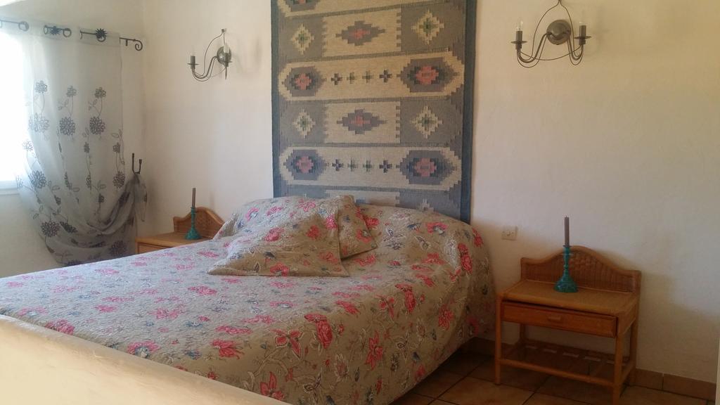 Villa Mas de l'Ancienne Magnanerie à Mallemort Extérieur photo