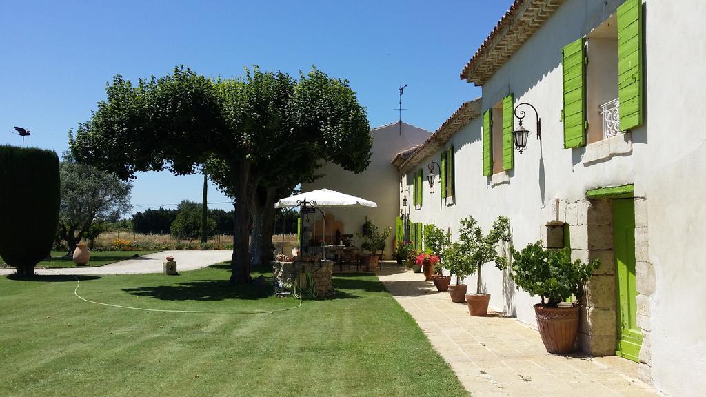 Villa Mas de l'Ancienne Magnanerie à Mallemort Extérieur photo