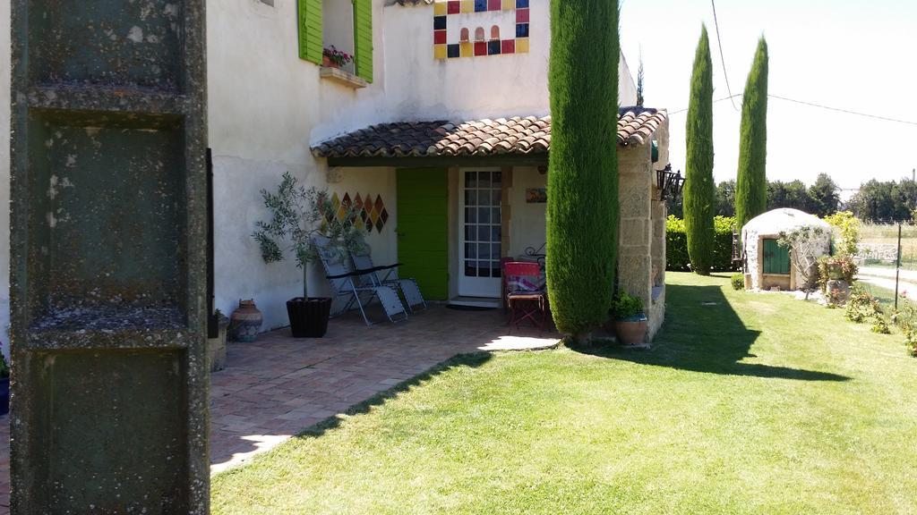 Villa Mas de l'Ancienne Magnanerie à Mallemort Extérieur photo