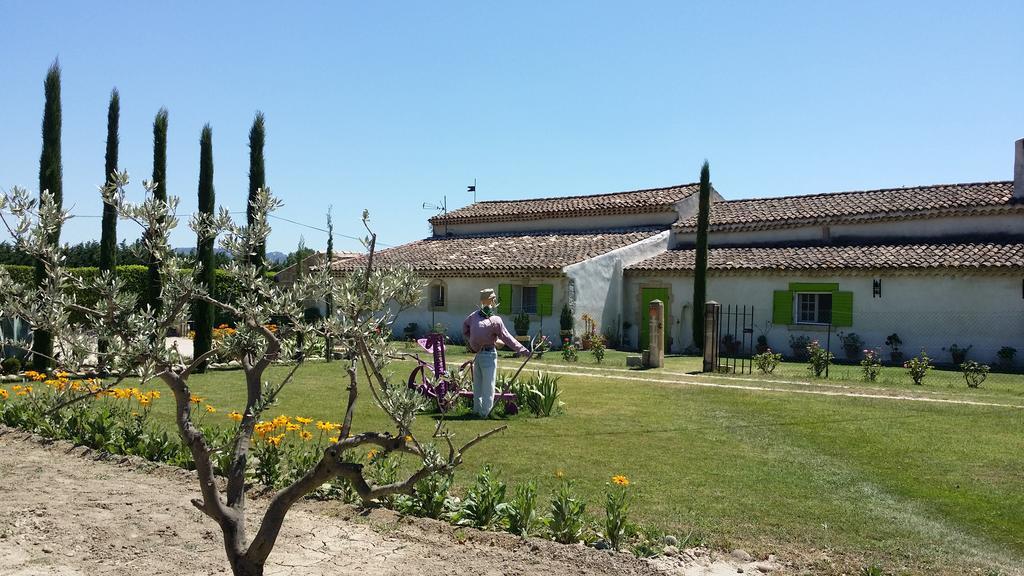 Villa Mas de l'Ancienne Magnanerie à Mallemort Extérieur photo